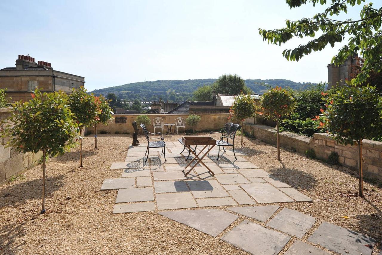 Central Luxury Bath Garden Apartment Free Parking Exterior photo